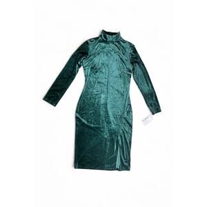 En Focus Studio Emerald Green Velvet Midi Dress- Size 8- NWT
